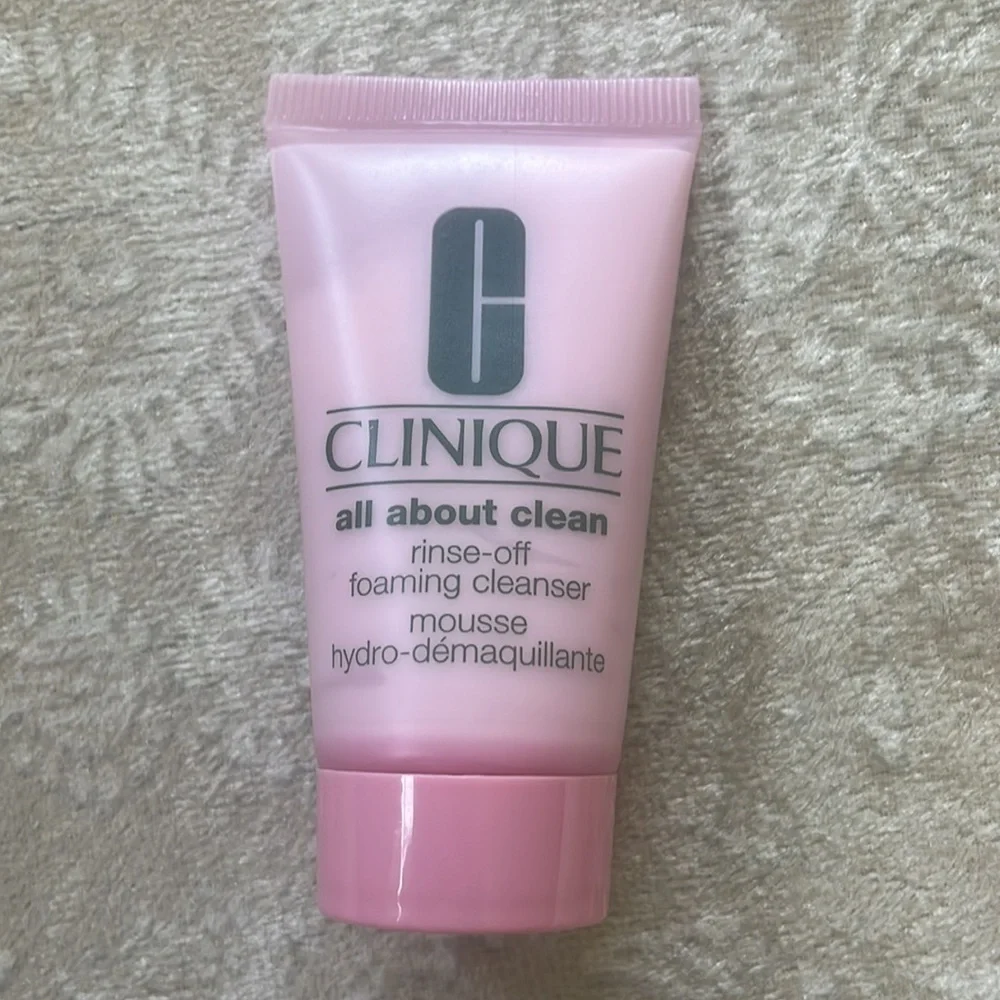 Brand New Clinique Bundle Even Better Clinical Refresh Foundation Cleanser & Lip